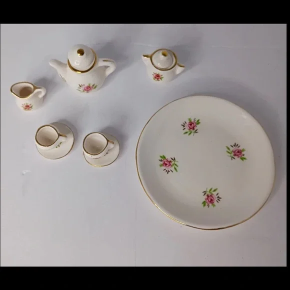 Porcelain Miniture Tea Set with Plate, Teapot, Creamer, Sugar Dish, and 2 Cups - Picture 3 of 6